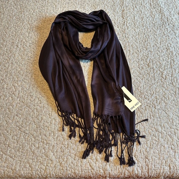 Nine West Scarf Navy Coastal Prep with Fringe Long & Wide 72” x 21” - Picture 2 of 9